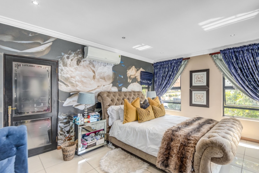 4 Bedroom Property for Sale in Broadacres Gauteng