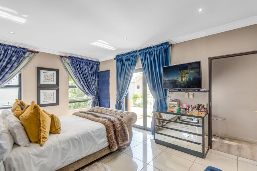 4 Bedroom Property for Sale in Broadacres Gauteng