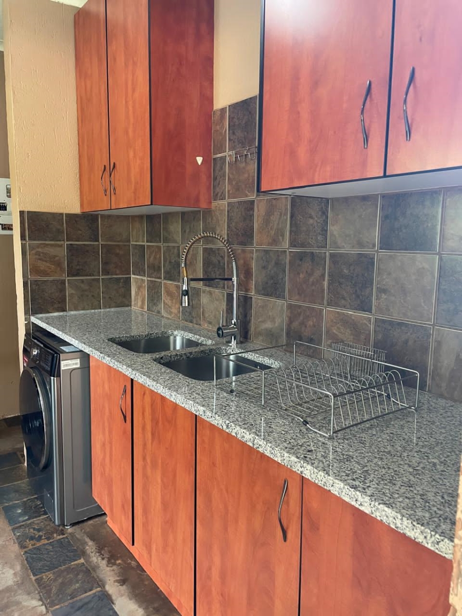 4 Bedroom Property for Sale in Kameeldrift East Gauteng