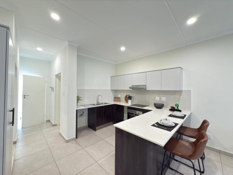 2 Bedroom Property for Sale in Greenstone Hill Gauteng