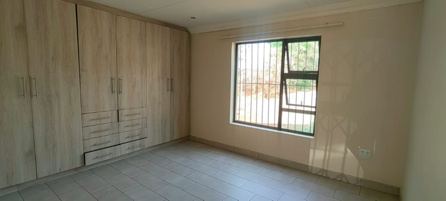 3 Bedroom Property for Sale in Strubensvallei Gauteng