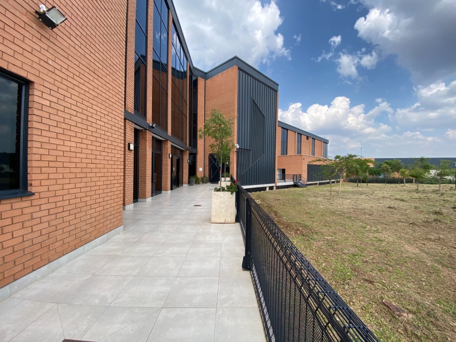 To Let commercial Property for Rent in Waterkloof Ridge Gauteng