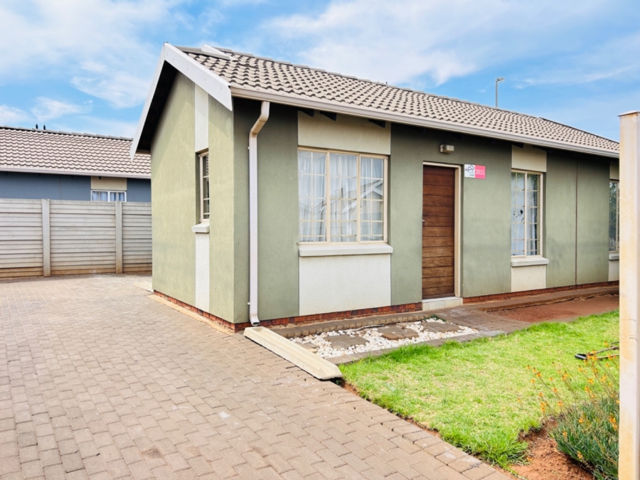 3 Bedroom Property for Sale in Sky City Gauteng
