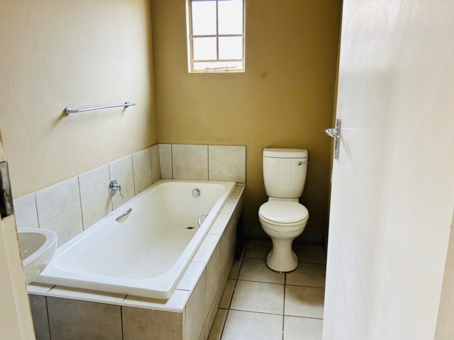 3 Bedroom Property for Sale in Sky City Gauteng