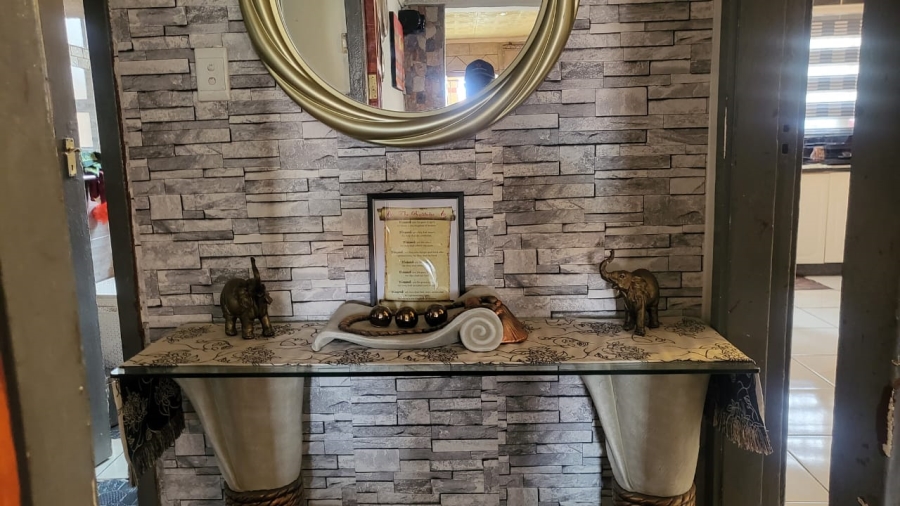 3 Bedroom Property for Sale in South Hills Gauteng