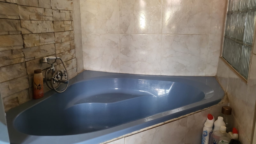 3 Bedroom Property for Sale in South Hills Gauteng
