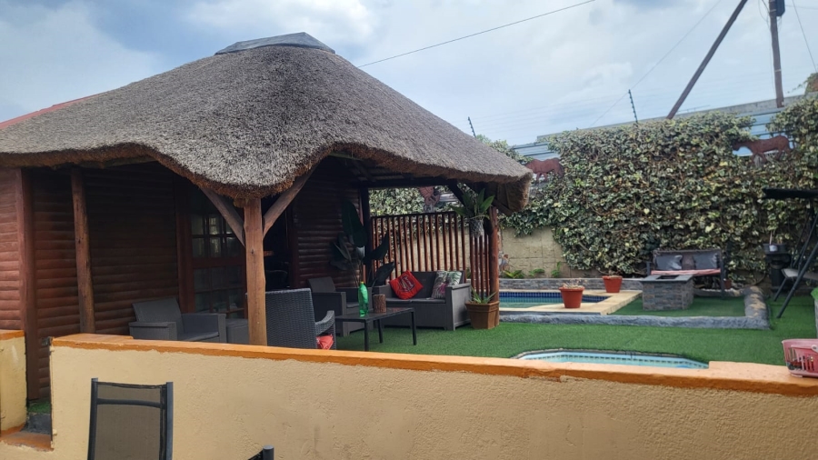 3 Bedroom Property for Sale in South Hills Gauteng