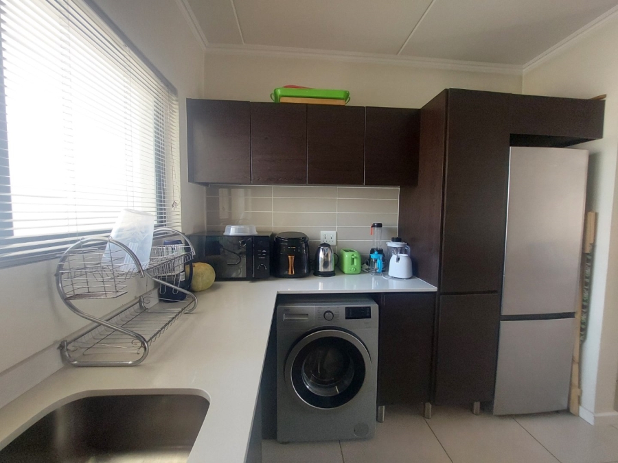 To Let 2 Bedroom Property for Rent in Kyalami Hills Gauteng