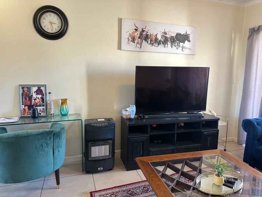 To Let 2 Bedroom Property for Rent in Kyalami Hills Gauteng