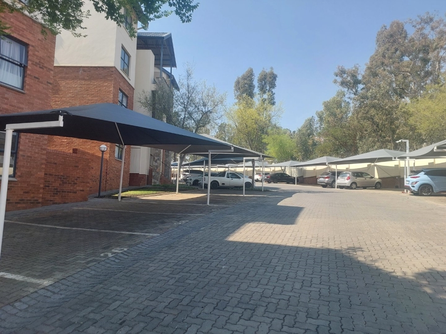 To Let 2 Bedroom Property for Rent in Kyalami Hills Gauteng