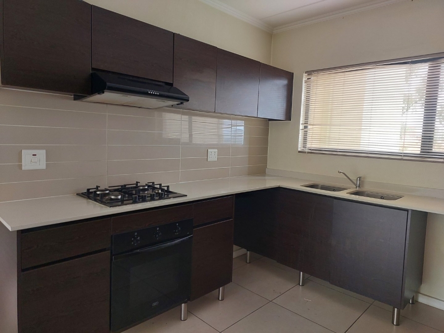 To Let 2 Bedroom Property for Rent in Kyalami Hills Gauteng