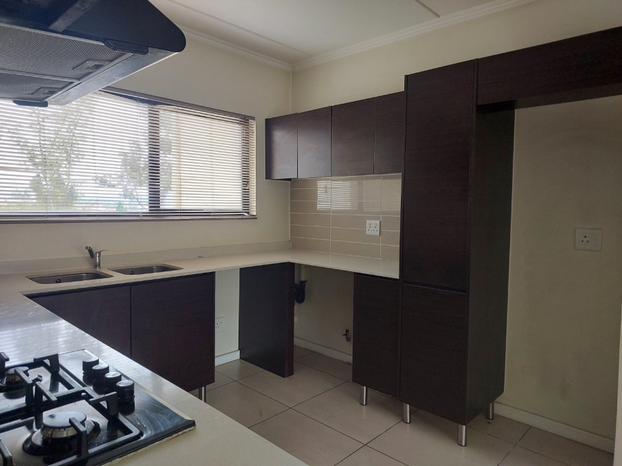 To Let 2 Bedroom Property for Rent in Kyalami Hills Gauteng