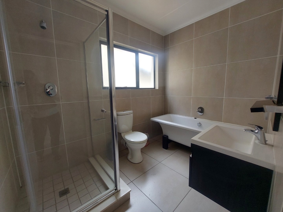 To Let 2 Bedroom Property for Rent in Kyalami Hills Gauteng