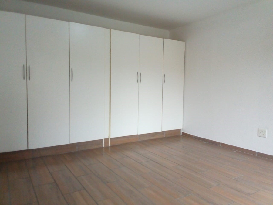 4 Bedroom Property for Sale in Dalpark Proper Gauteng
