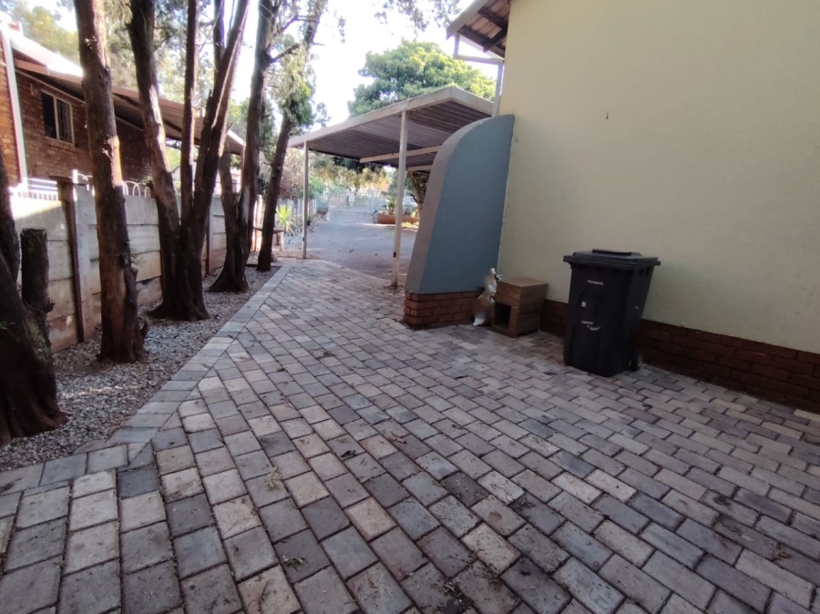3 Bedroom Property for Sale in Hennopspark Gauteng
