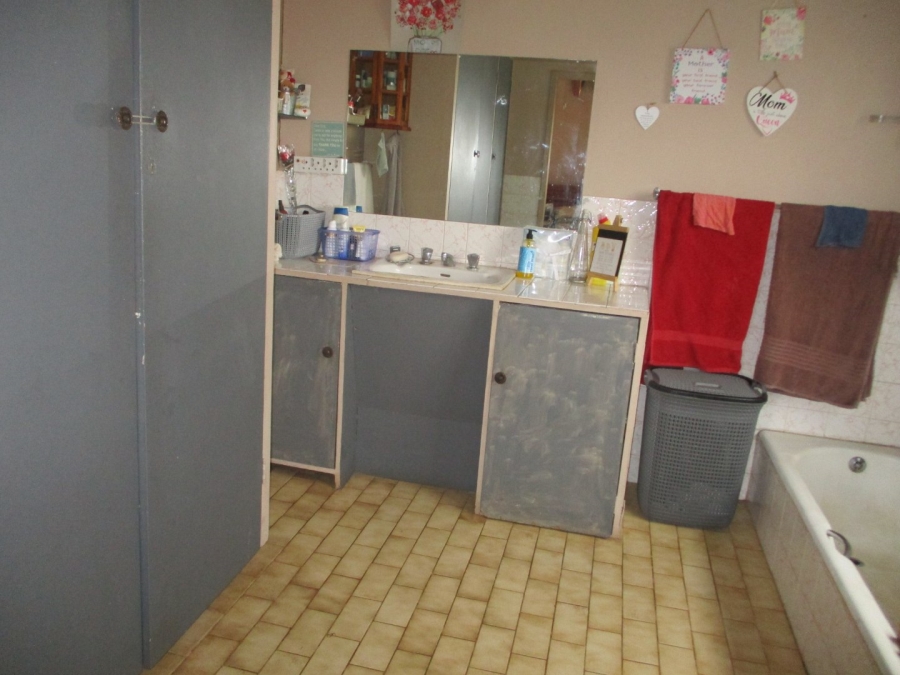 4 Bedroom Property for Sale in Sinoville Gauteng