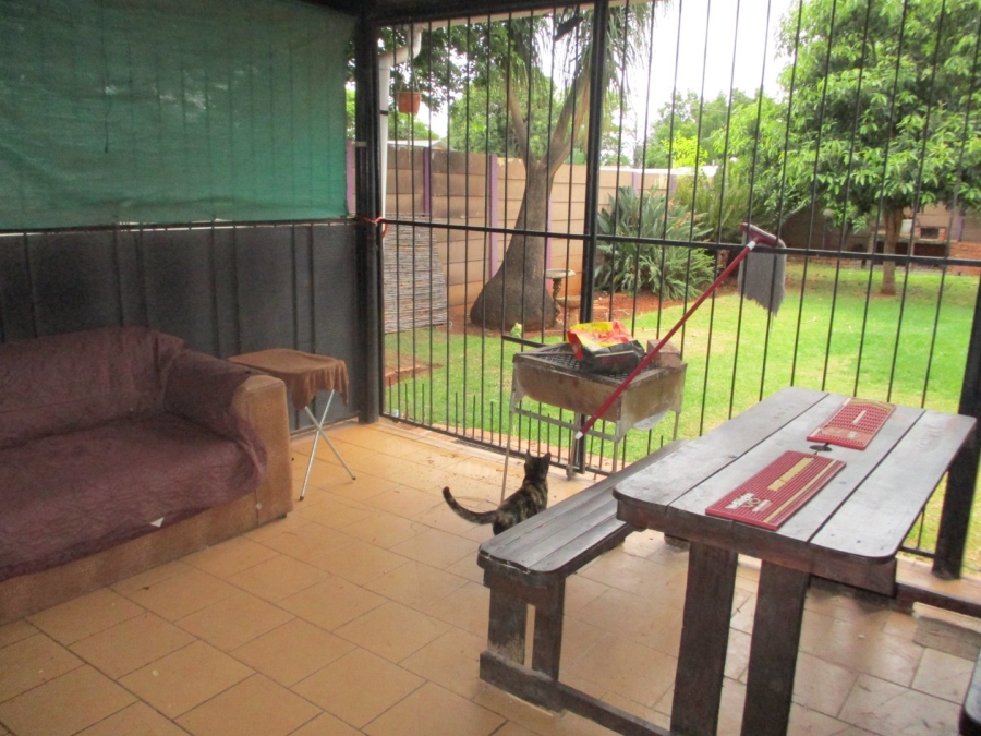 4 Bedroom Property for Sale in Sinoville Gauteng