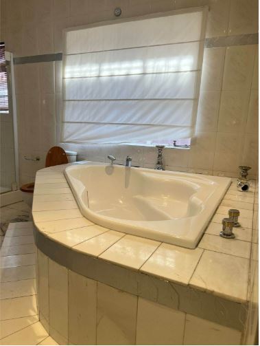 4 Bedroom Property for Sale in Van Riebeeck Park Gauteng