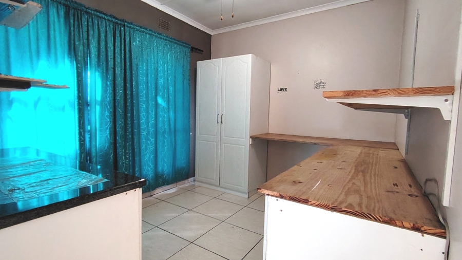 3 Bedroom Property for Sale in Risiville Gauteng