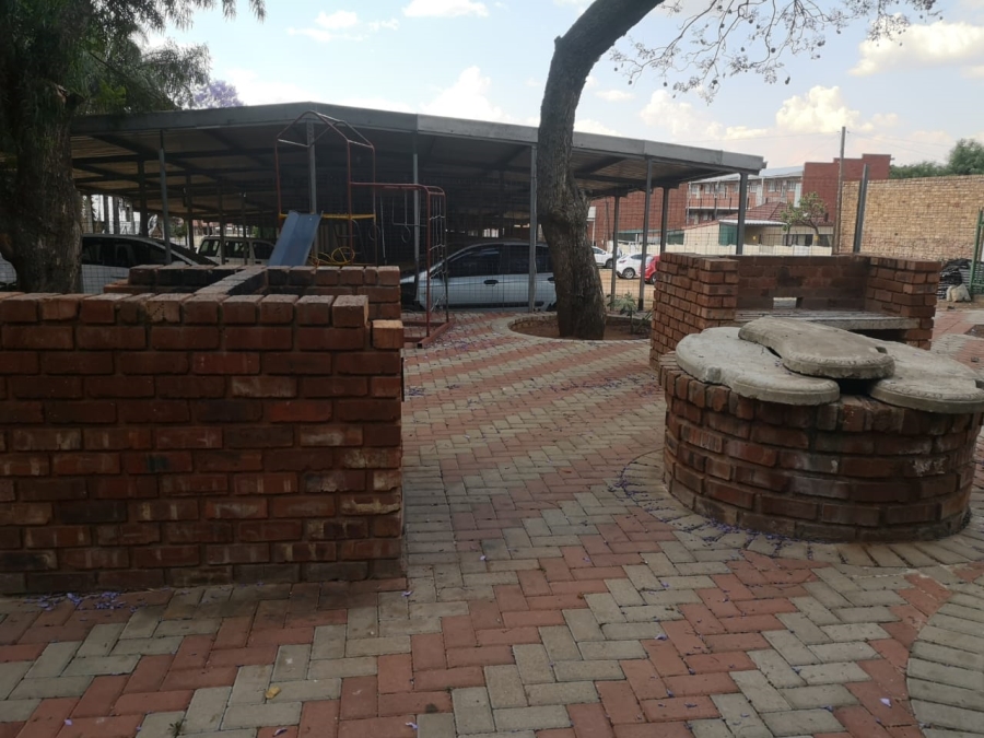 2 Bedroom Property for Sale in Pretoria Gardens Gauteng