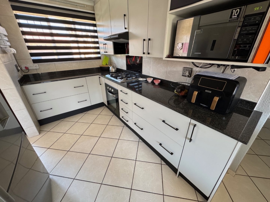 3 Bedroom Property for Sale in Terenure Gauteng
