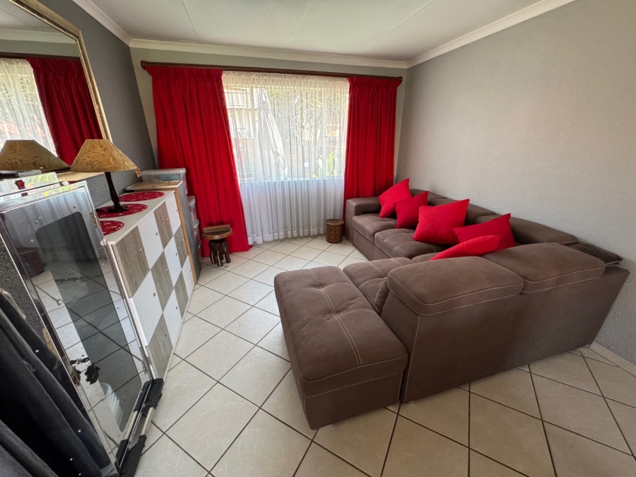 3 Bedroom Property for Sale in Terenure Gauteng