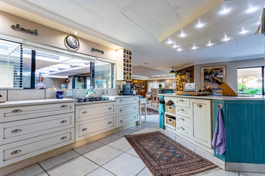 3 Bedroom Property for Sale in Lombardy Gauteng