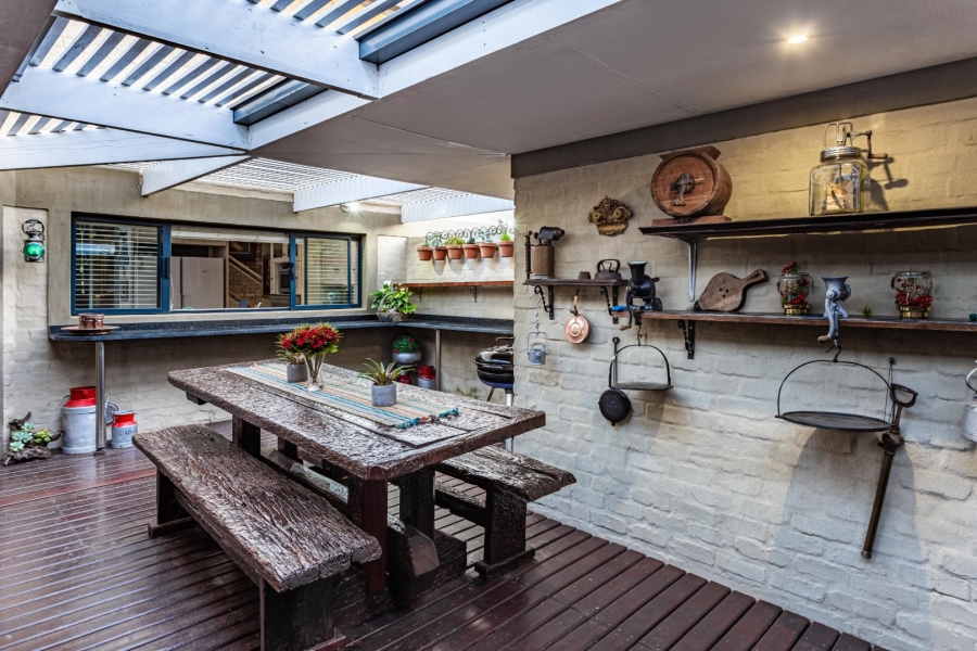 3 Bedroom Property for Sale in Lombardy Gauteng
