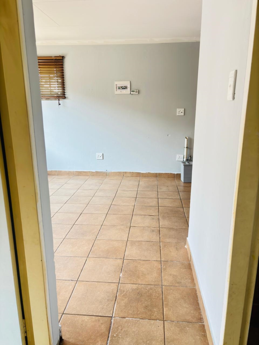 2 Bedroom Property for Sale in Sky City Gauteng