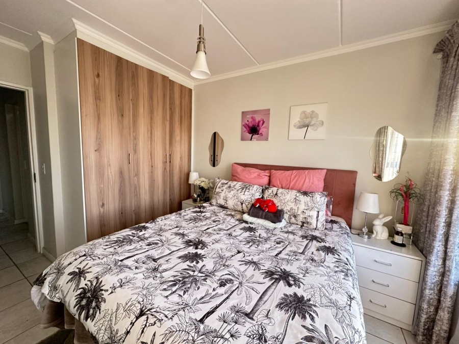 To Let 1 Bedroom Property for Rent in Comet Gauteng