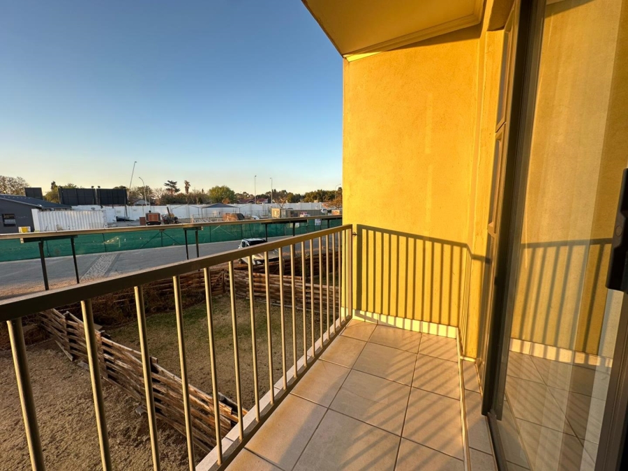 To Let 1 Bedroom Property for Rent in Comet Gauteng