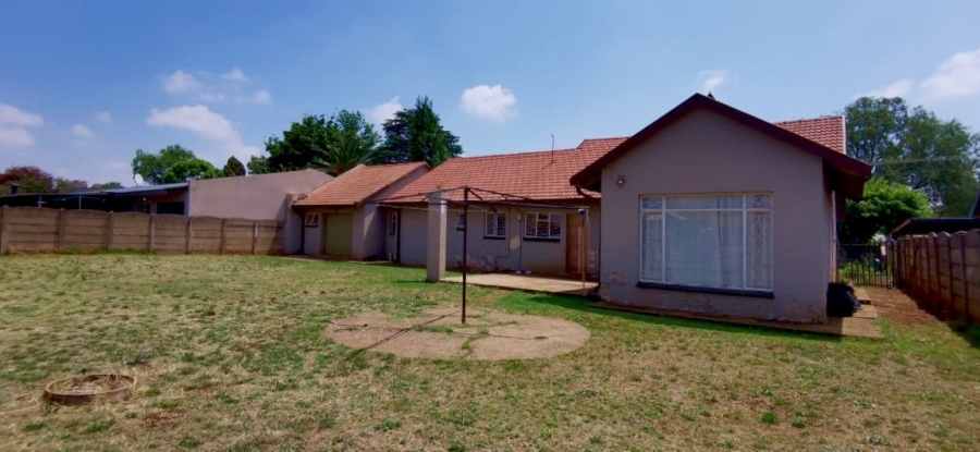 3 Bedroom Property for Sale in Meyerton Central Gauteng