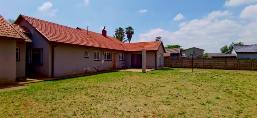 3 Bedroom Property for Sale in Meyerton Central Gauteng
