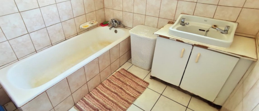 3 Bedroom Property for Sale in Meyerton Central Gauteng