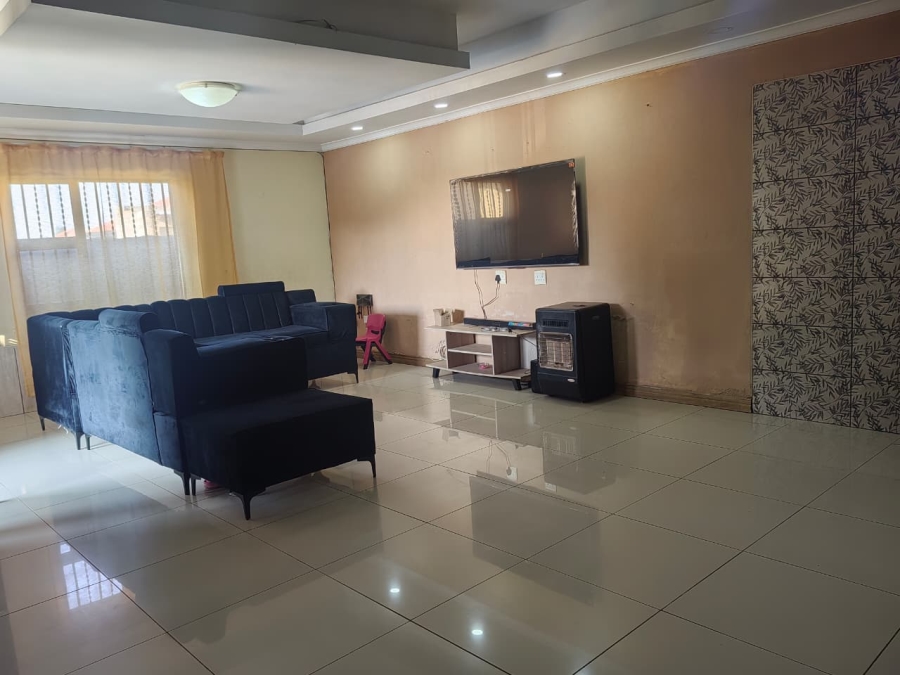 4 Bedroom Property for Sale in Payneville Gauteng