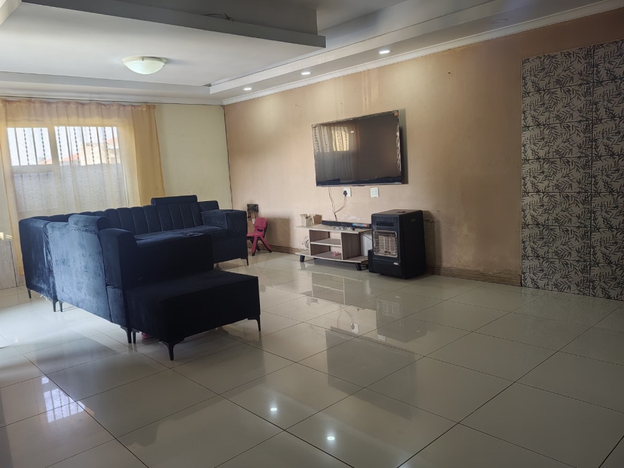 4 Bedroom Property for Sale in Payneville Gauteng