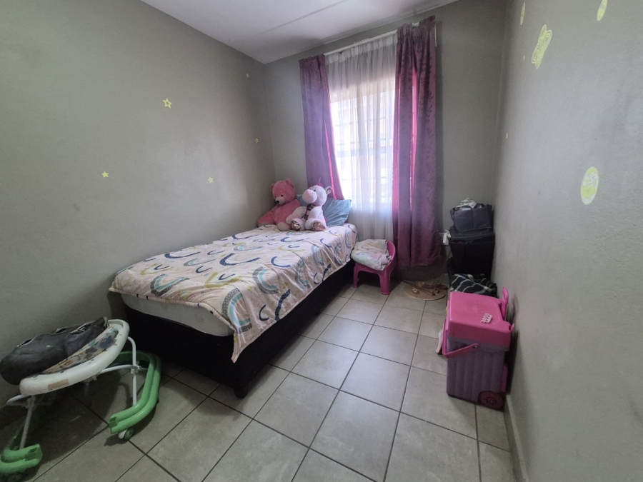 2 Bedroom Property for Sale in Montana Tuine Gauteng