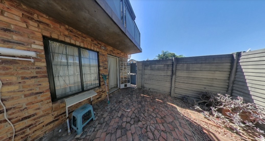 1 Bedroom Property for Sale in Annlin Gauteng