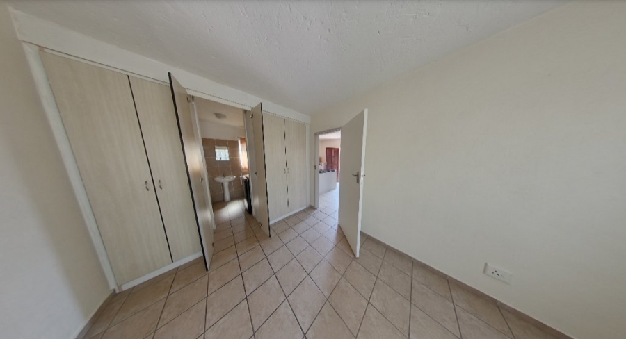 1 Bedroom Property for Sale in Annlin Gauteng