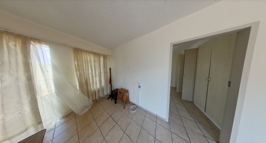 1 Bedroom Property for Sale in Annlin Gauteng