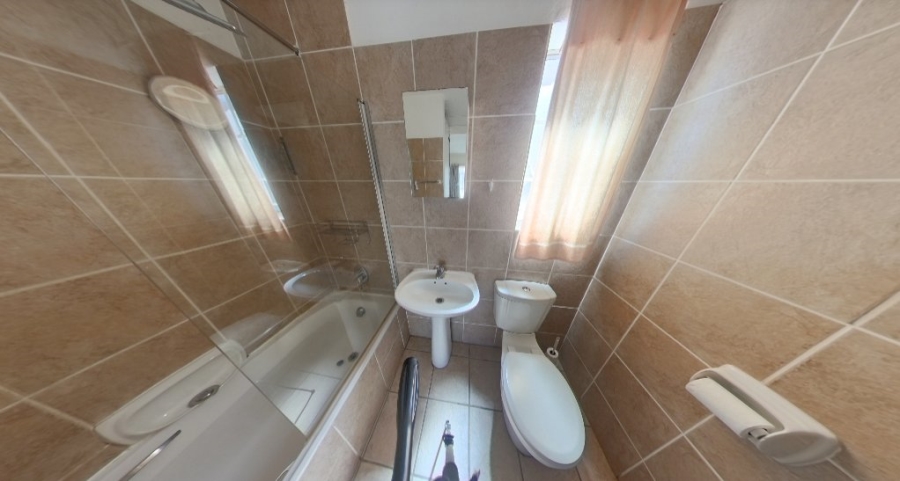 1 Bedroom Property for Sale in Annlin Gauteng