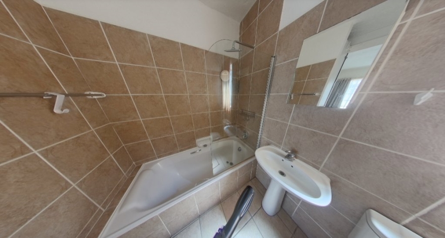 1 Bedroom Property for Sale in Annlin Gauteng