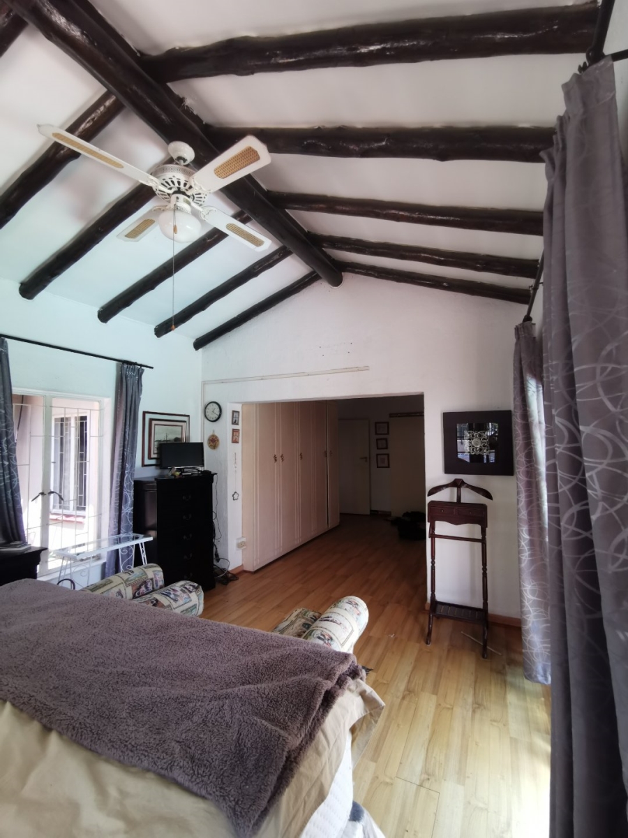 6 Bedroom Property for Sale in Sinoville Gauteng