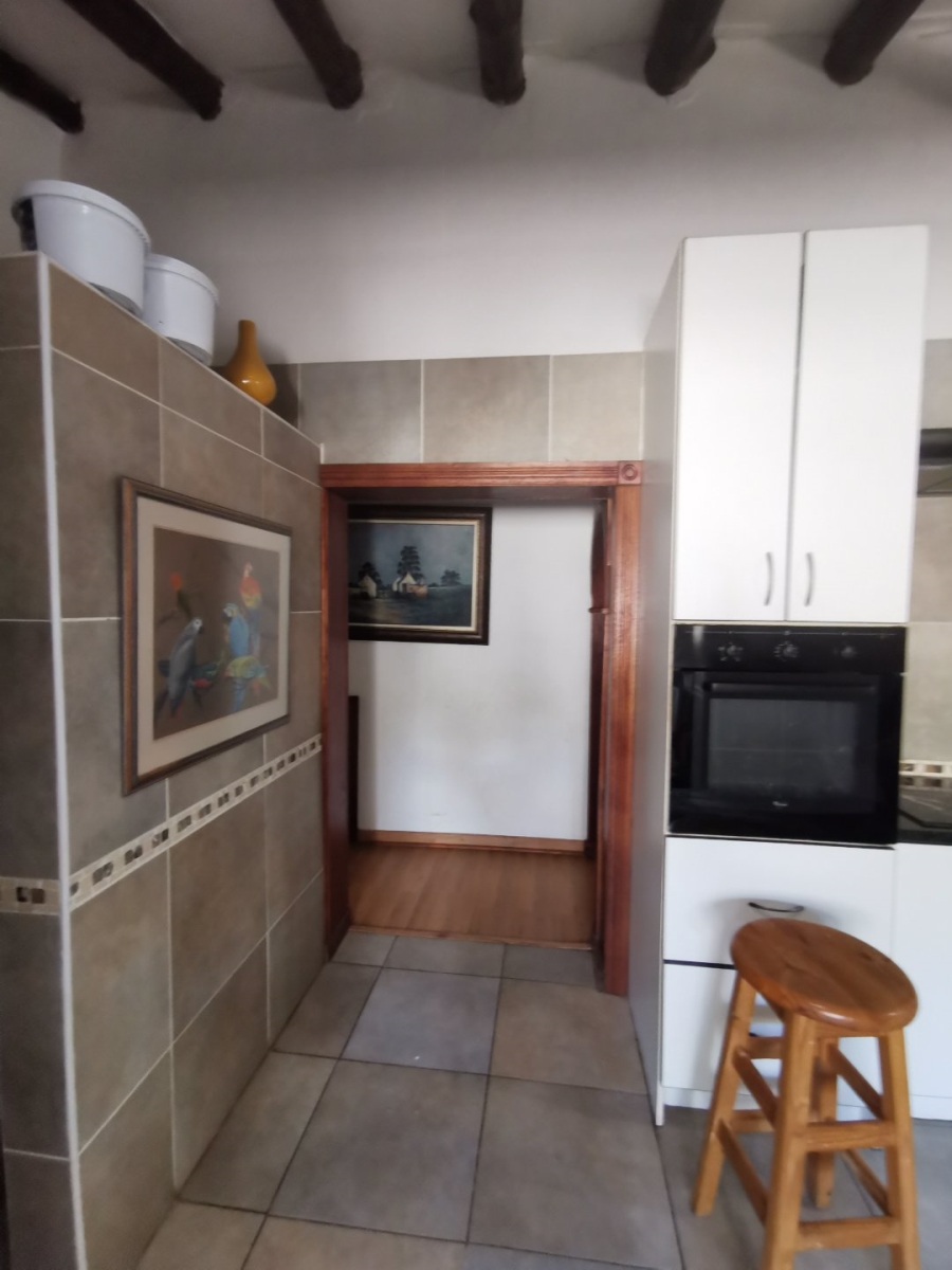 6 Bedroom Property for Sale in Sinoville Gauteng