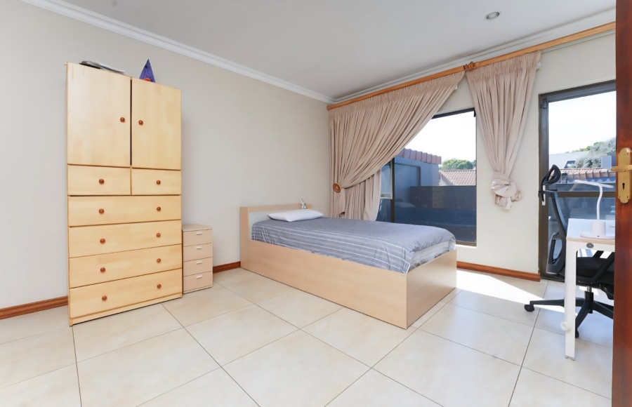 4 Bedroom Property for Sale in Dainfern Golf Estate Gauteng