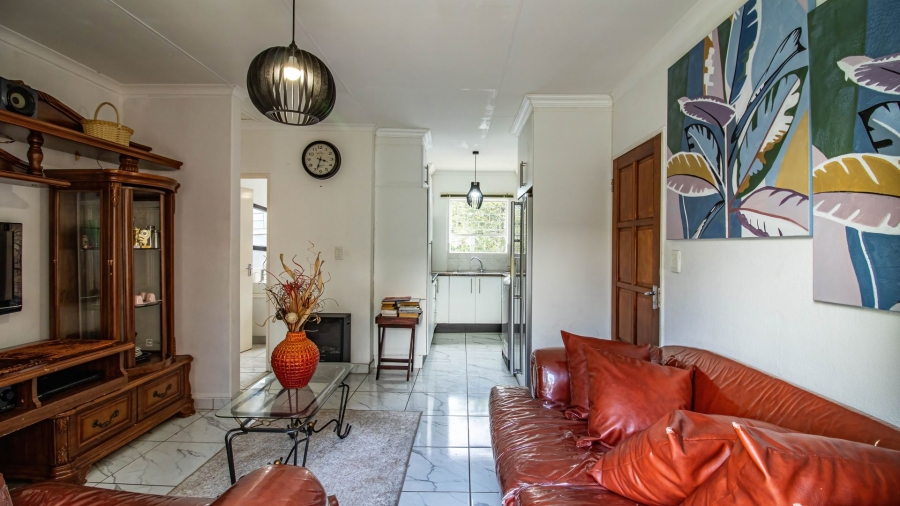 2 Bedroom Property for Sale in Wilgeheuwel Gauteng