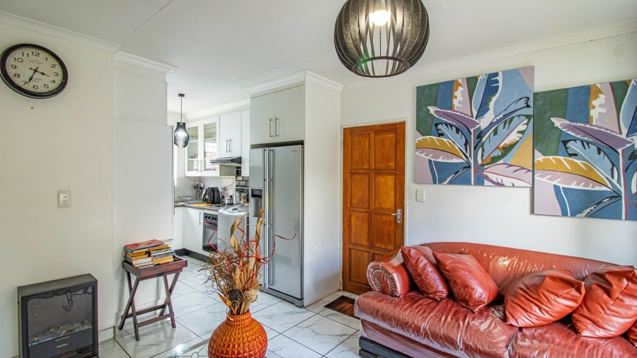 2 Bedroom Property for Sale in Wilgeheuwel Gauteng