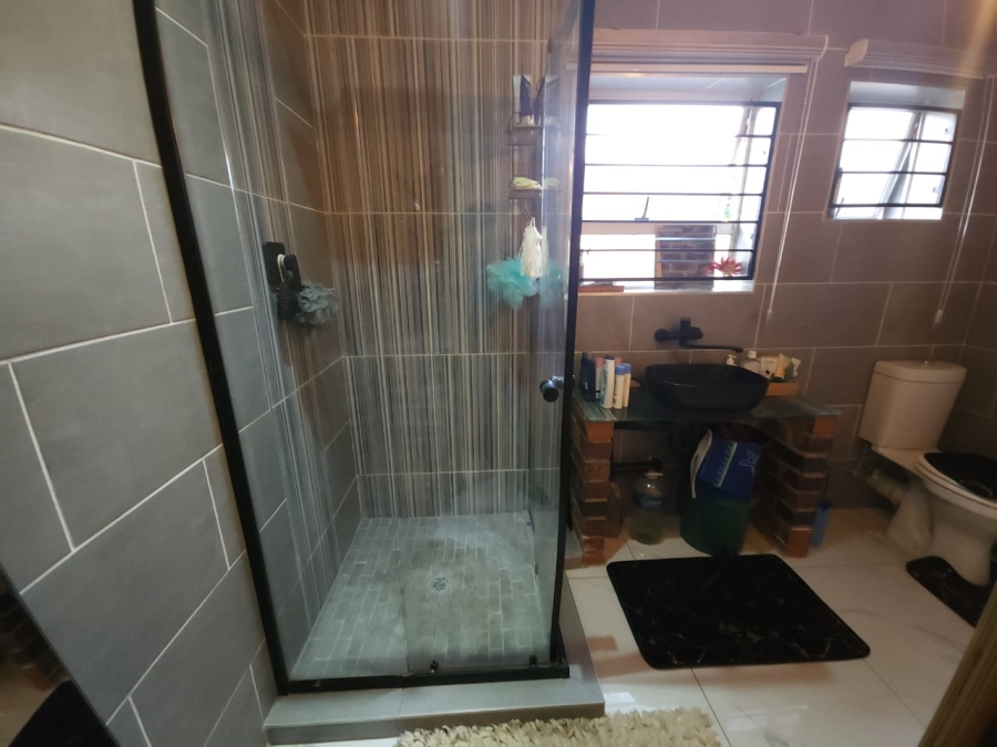 2 Bedroom Property for Sale in Gillview Gauteng
