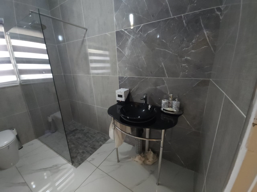 2 Bedroom Property for Sale in Gillview Gauteng