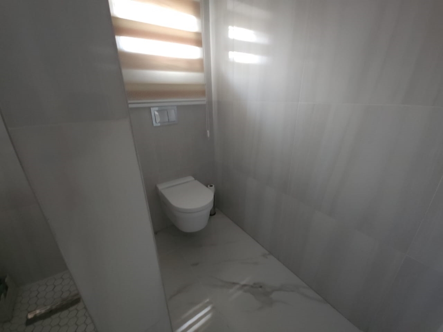 2 Bedroom Property for Sale in Gillview Gauteng